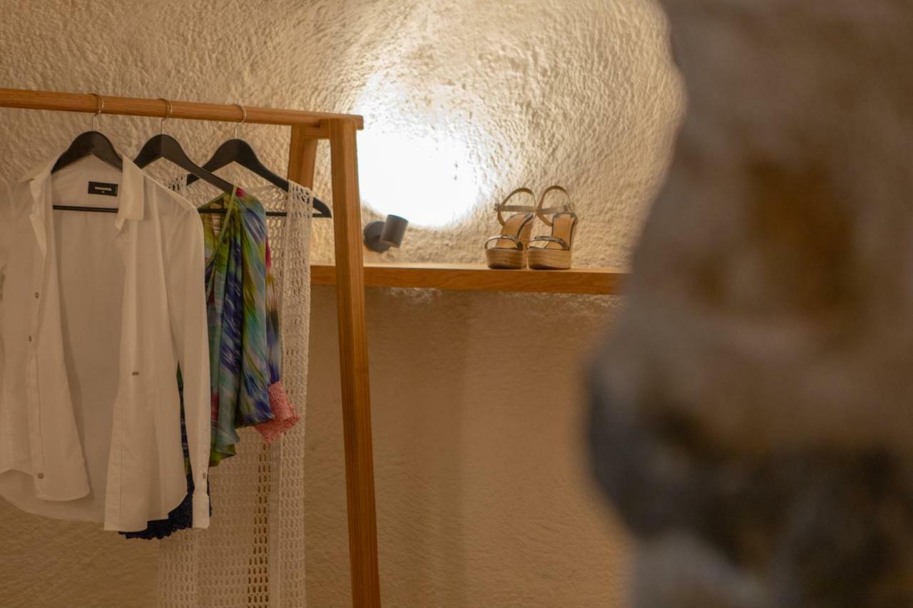 Nalas Suites Emporio  Eksteriør billede