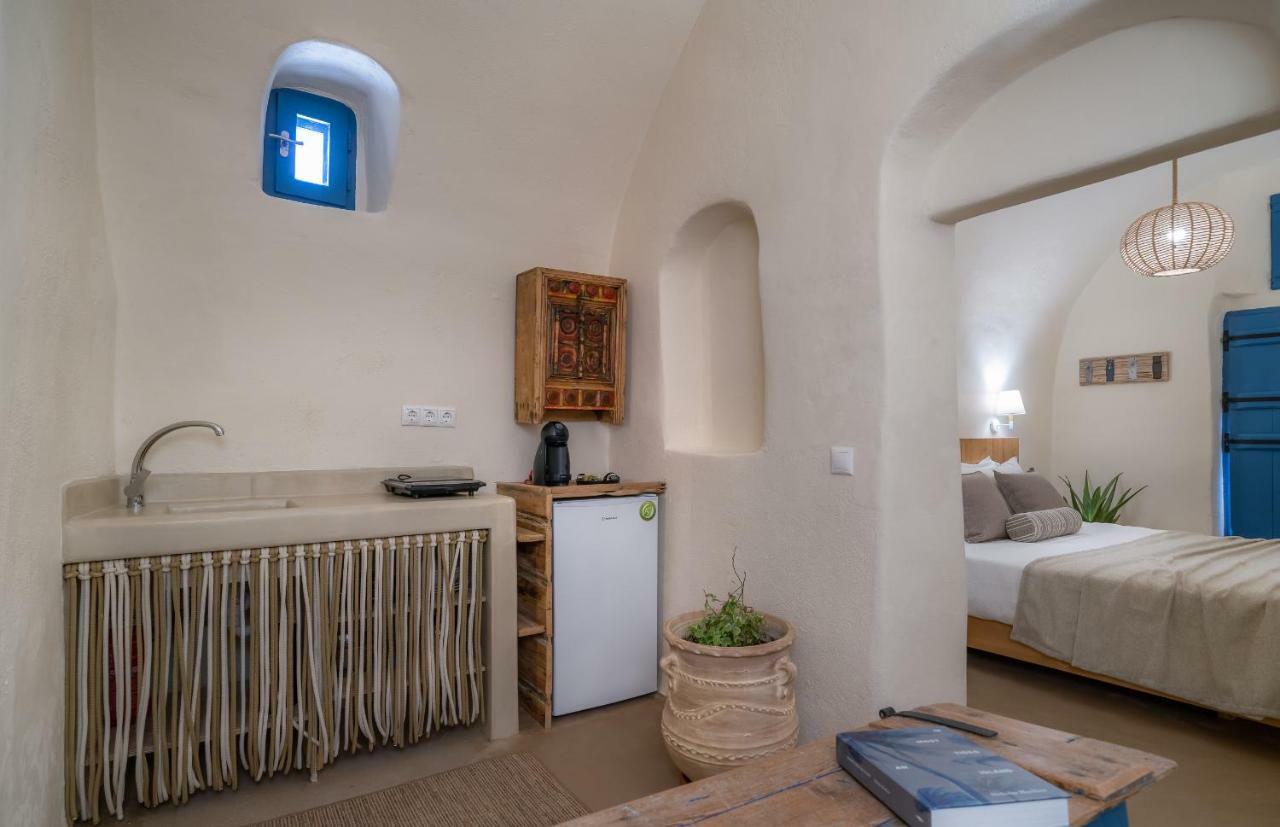 Nalas Suites Emporio  Eksteriør billede