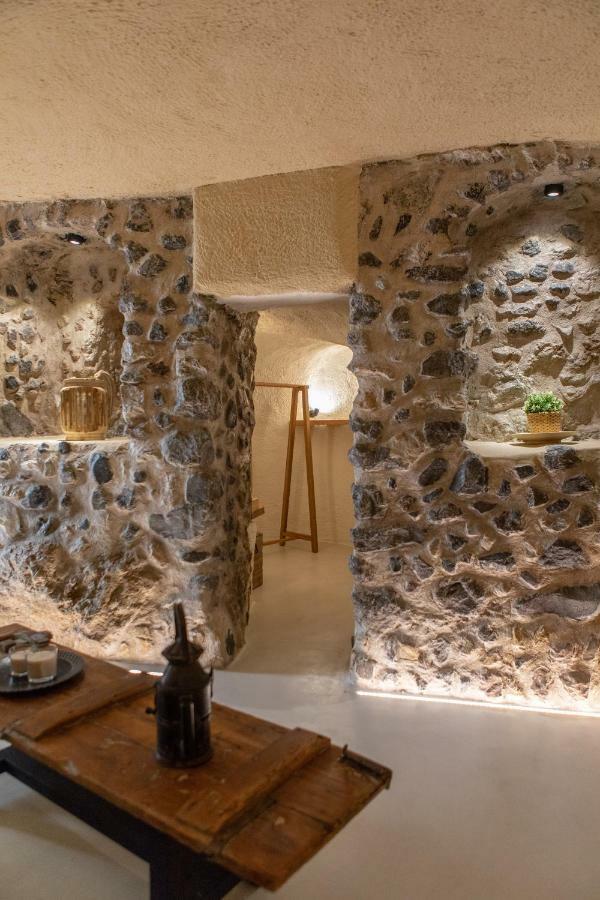 Nalas Suites Emporio  Eksteriør billede