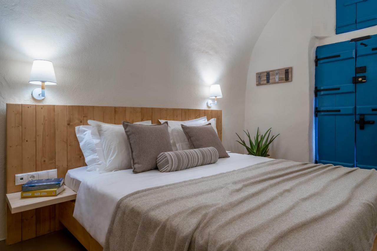 Nalas Suites Emporio  Eksteriør billede