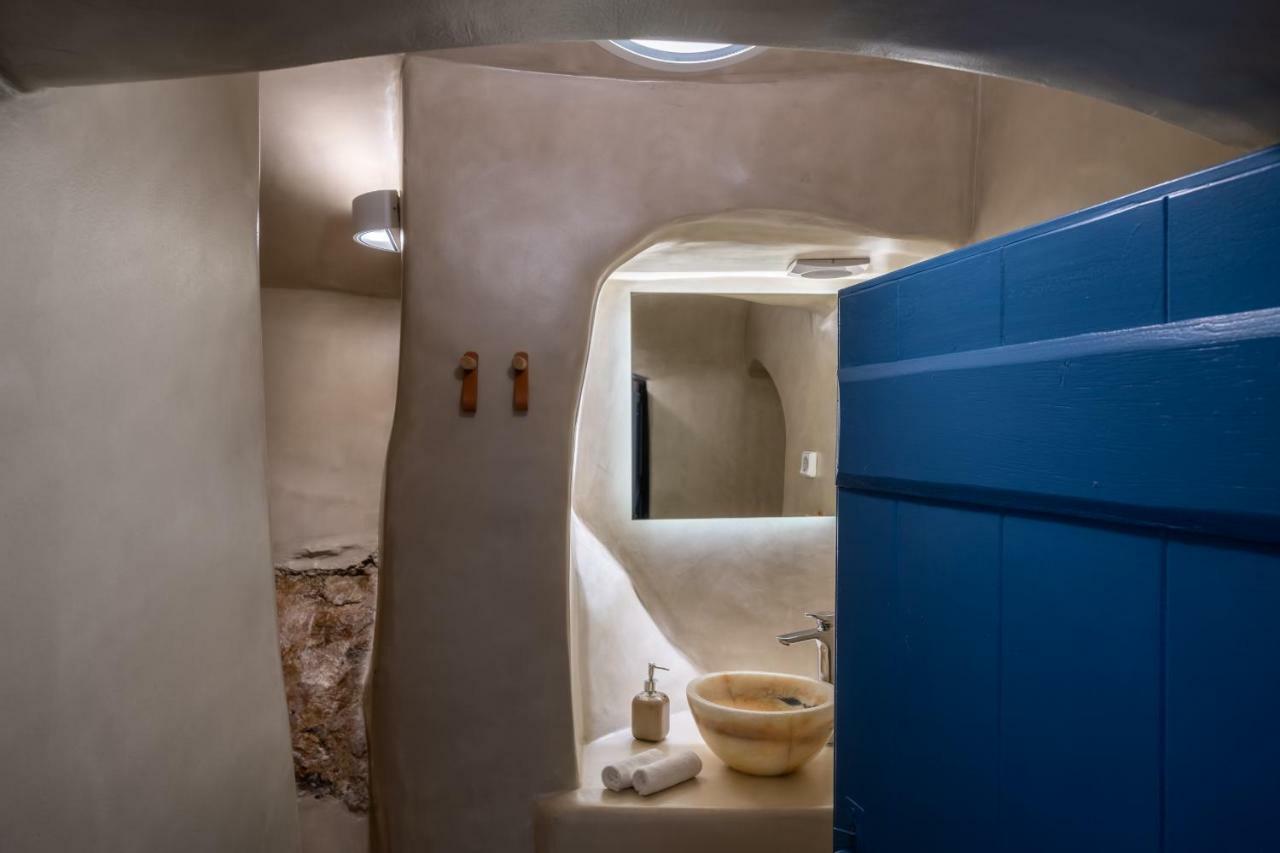 Nalas Suites Emporio  Eksteriør billede